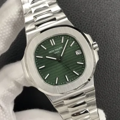 PATEK PHILIPPE-NAUTILUS-ref.5711-1A-014-40mm