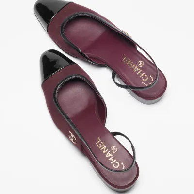 Chanel, burgundy and black, suede, lambskin, lacquered calf leather Rear lace up flat shoes