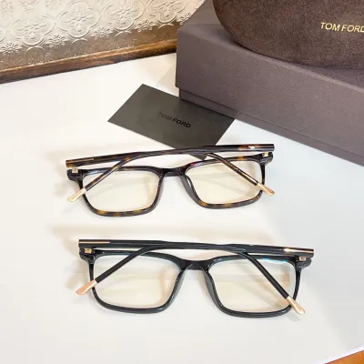 Tom Ford square frame glasses leopard/black transparent lens color Size 55口16-145