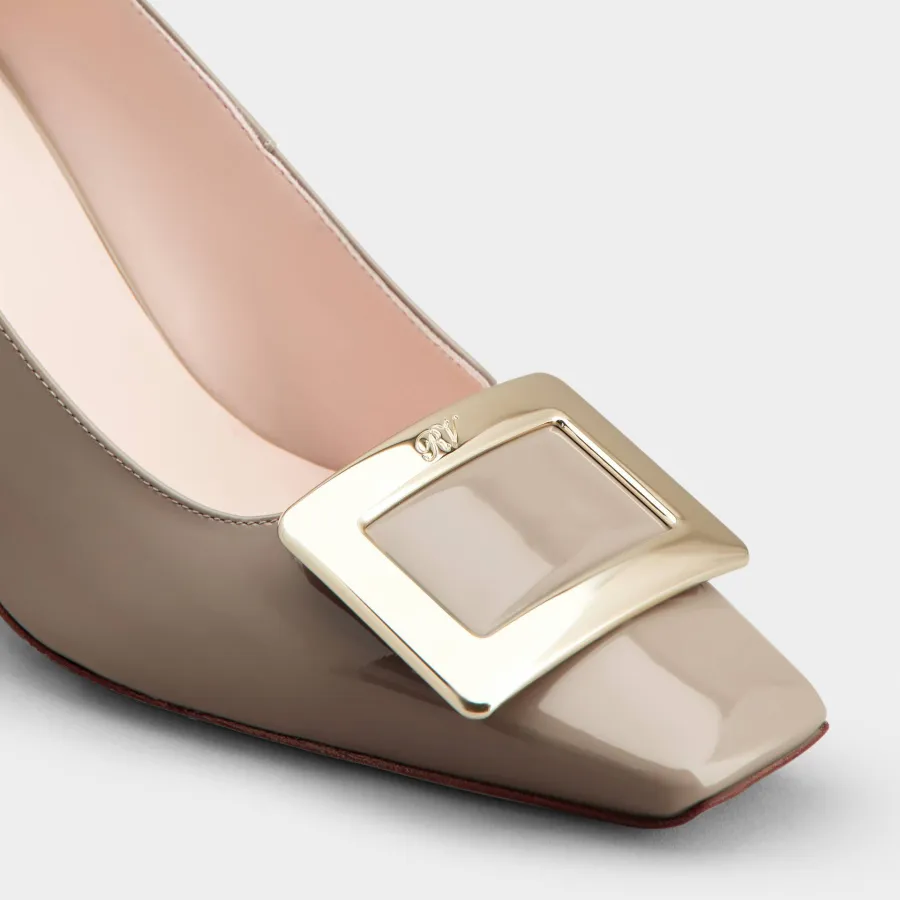 Roger Vivier Belle Vivier Pumps High Heels In Beige Patent Leather With Metal Buckle (Heel Height 7cm)