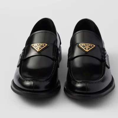 PRADA Black shiny leather loafers