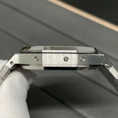 AUDEMARS PIGUET-ROYAL OAK-ref.26606ST.OO.1220ST.01-41mm