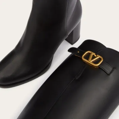 VALENTINO VLOGO SIGNATURE Calf leather high boots (heel 7cm high)