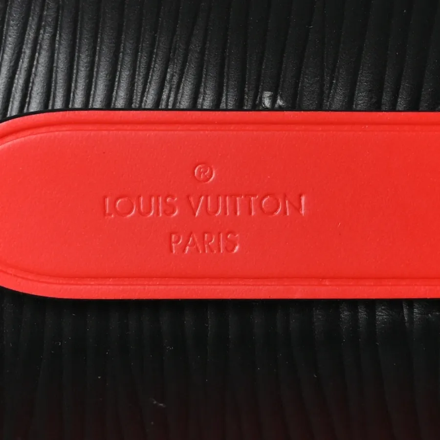 Louis Vuitton NeoNoe BB Black/Safran Epi Leather Silver Hardware