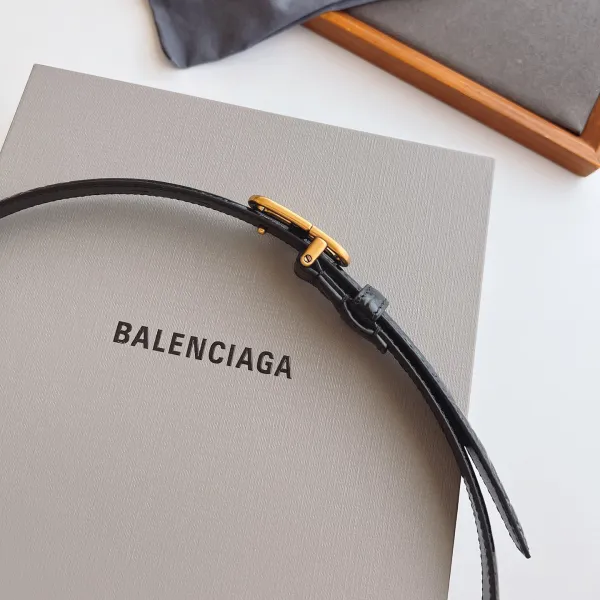 Balenciaga Women's BB Thin Belt In Black Crocodile Embossed Calfskin With Gold/Silver Hardware 20mm - Image 4