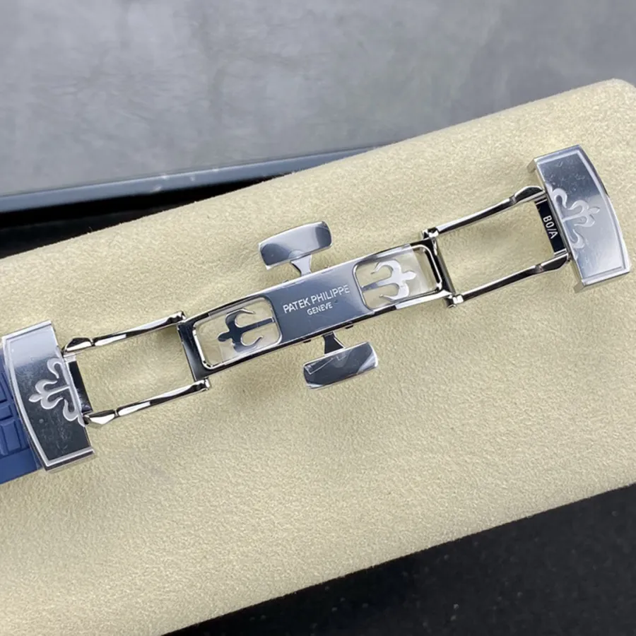 PATEK PHILIPPE-AQUANAUT-ref.5168G-001-42mm