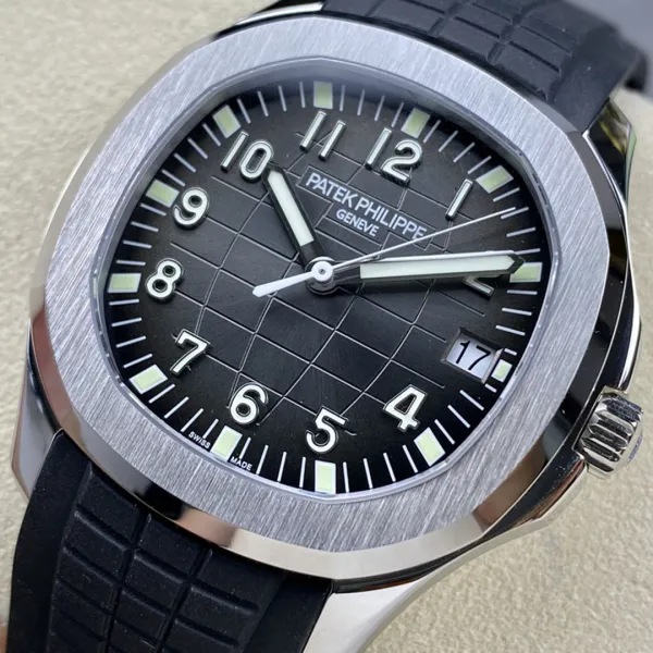 PATEK PHILIPPE-AQUANAUT-ref.5167A-001-40mm - Image 4