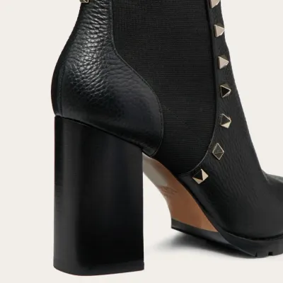 VALENTINO ROCKSTUD Peeled calf rivet ankle boots (heel height 8cm)