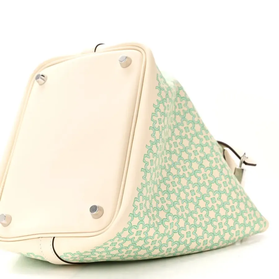 Hermès Lucky Daisy Piacotin Lock 18 PM Nata/Vert Swift Leather Palladium Silver Hardware