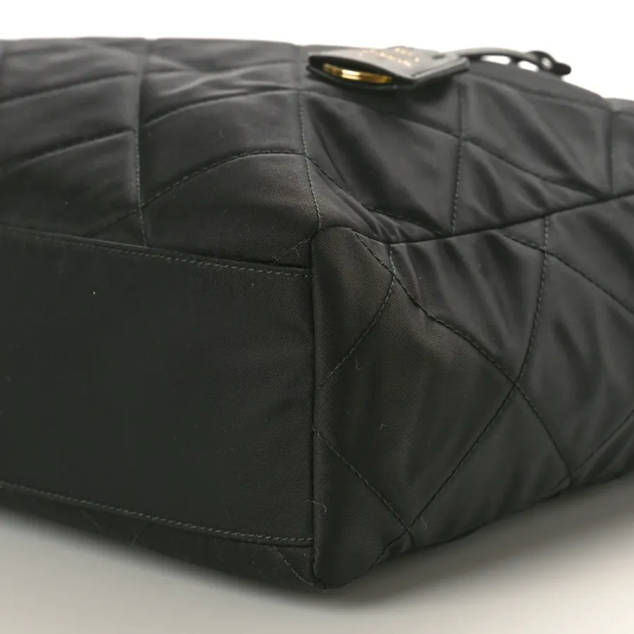 Prada Large Impuntu Triangle Stitched Re-Edition 1995 Chaine Shoulder Bag Black Re-Nylon & Saffiano Leather