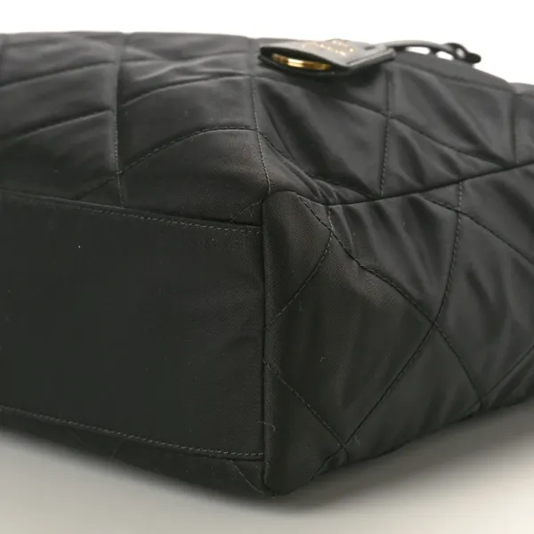 Prada Large Impuntu Triangle Stitched Re-Edition 1995 Chaine Shoulder Bag Black Re-Nylon & Saffiano Leather - Image 5