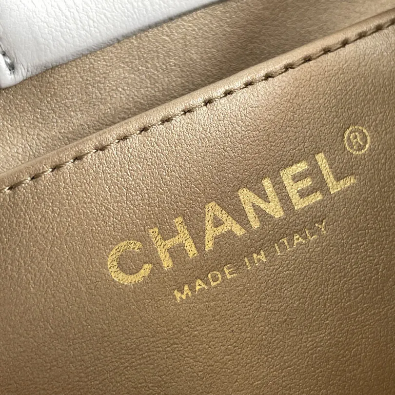 Chanel Quilted Lambskin Leather White /Black Crossbody Bags