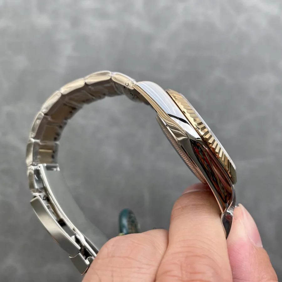 ROLEX-Sky Dweller-REF.M326933-0002-42MM