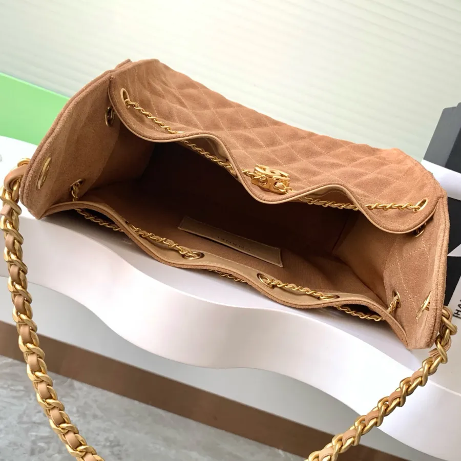 Chanel khaki / Elephant Grey  Abrasive Sand Leather Shoulder Bags