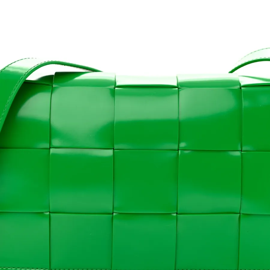 Bottega Veneta Maxi Intrecciato Cassette Crossbody Bag Parakeet Patent Leather