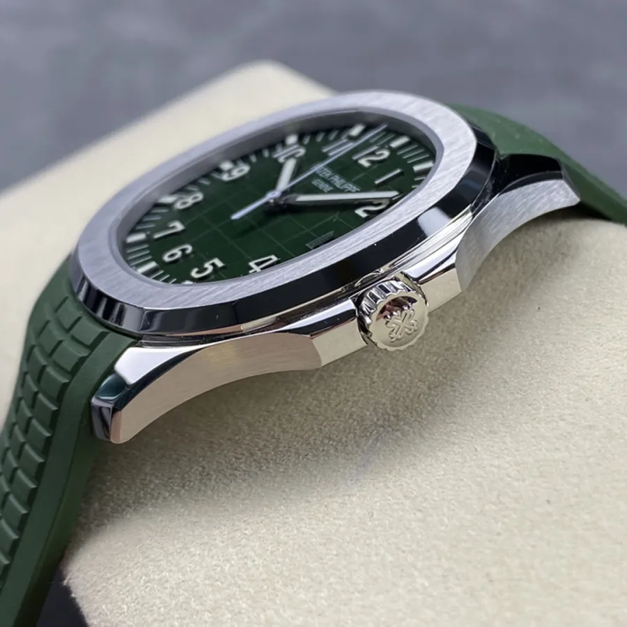 PATEK PHILIPPE-AQUANAUT-ref.5168G-010-42.2MM