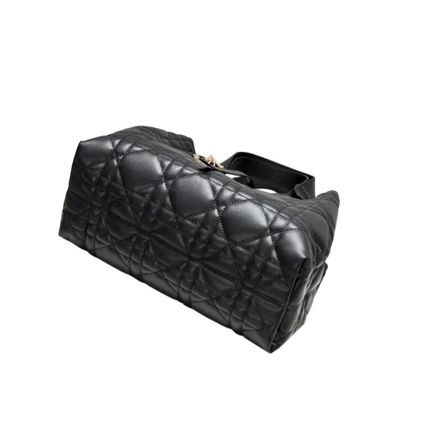 Dior Medium Dior Toujours Bag In Black Macrocannage Calfskin With Gold Hardware - Image 4