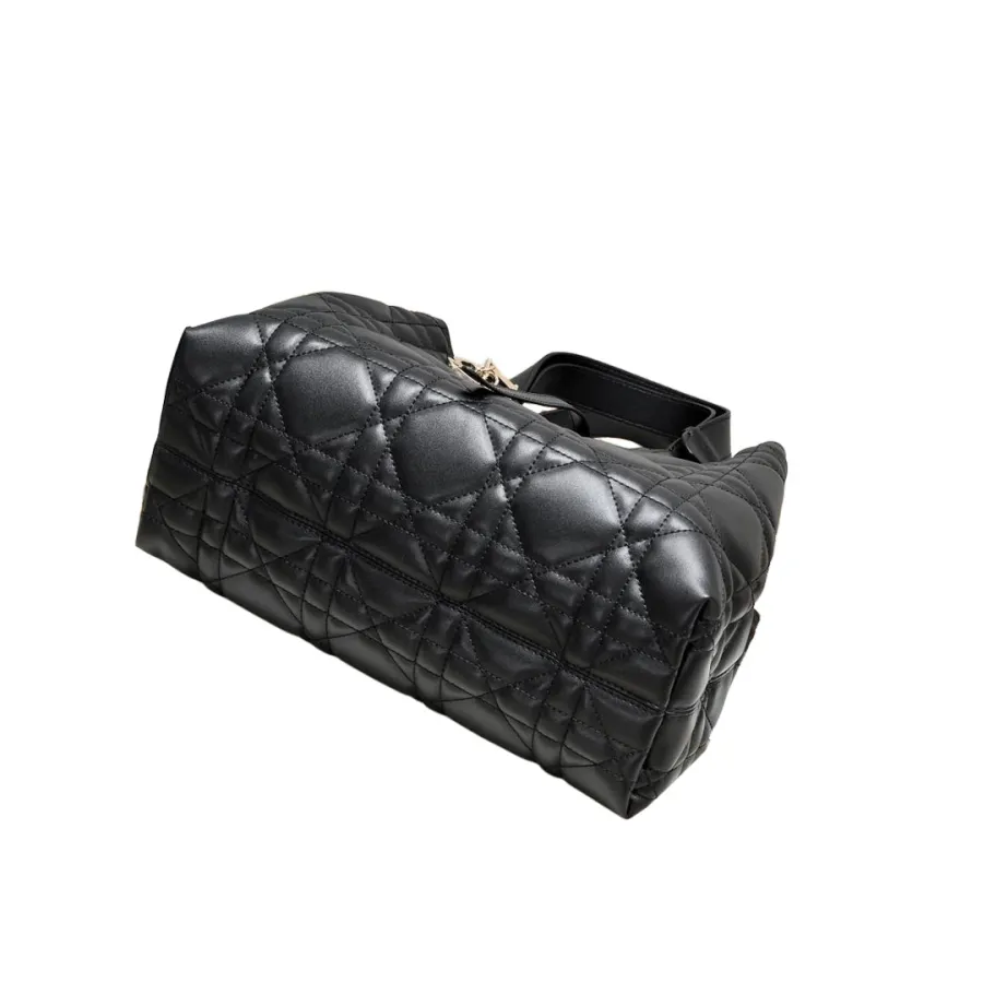 Dior Medium Dior Toujours Bag In Black Macrocannage Calfskin With Gold Hardware