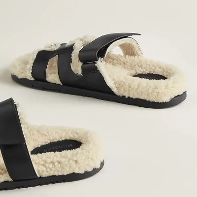 HERMES Chypre Black Wool of lamb Slippers