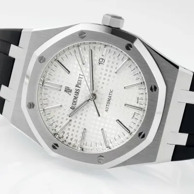 AUDEMARS PIGUET-ROYAL OAK-15400 White Tape-41mm