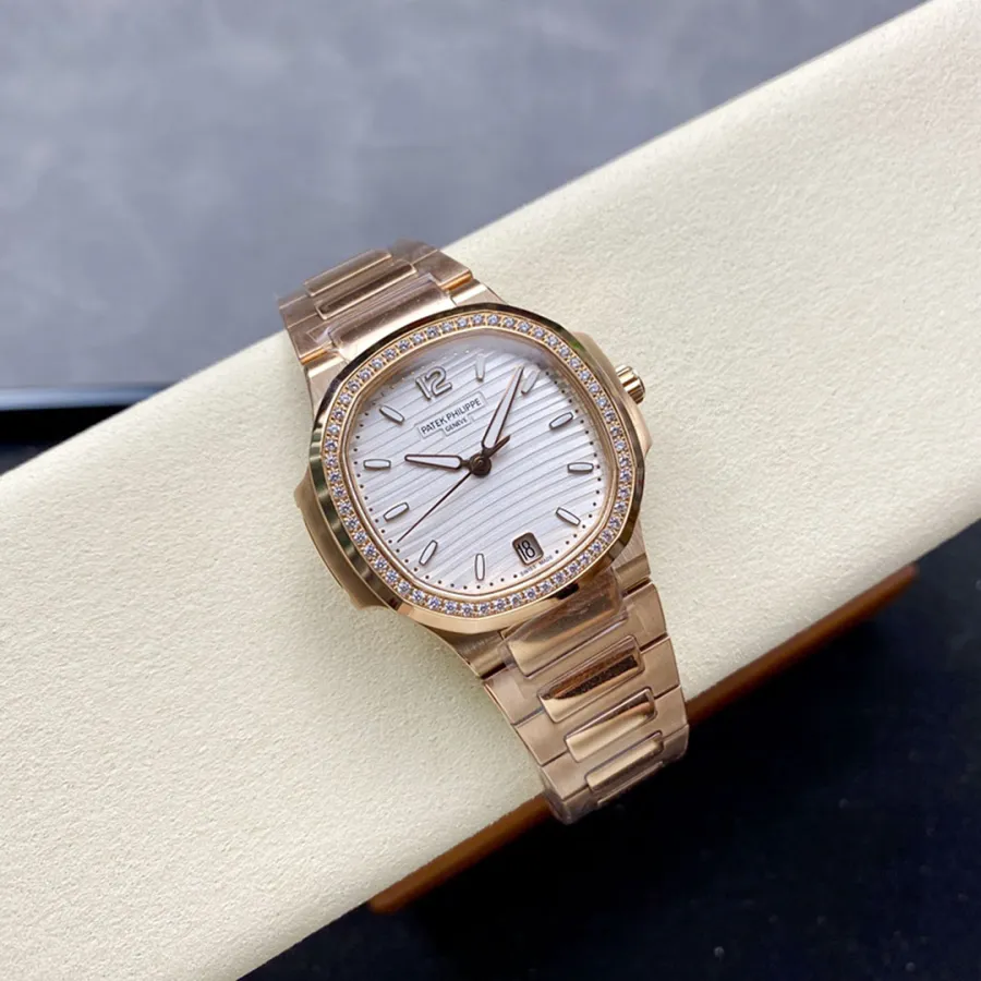 PATEK PHILIPPE-NAUTILUS-ref.7118-1200R-001-35.2mm