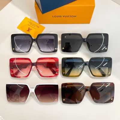 Louis Vuitton square frame glasses black gold/black white/white/blue orange/red/leopard color Size 67口14-145