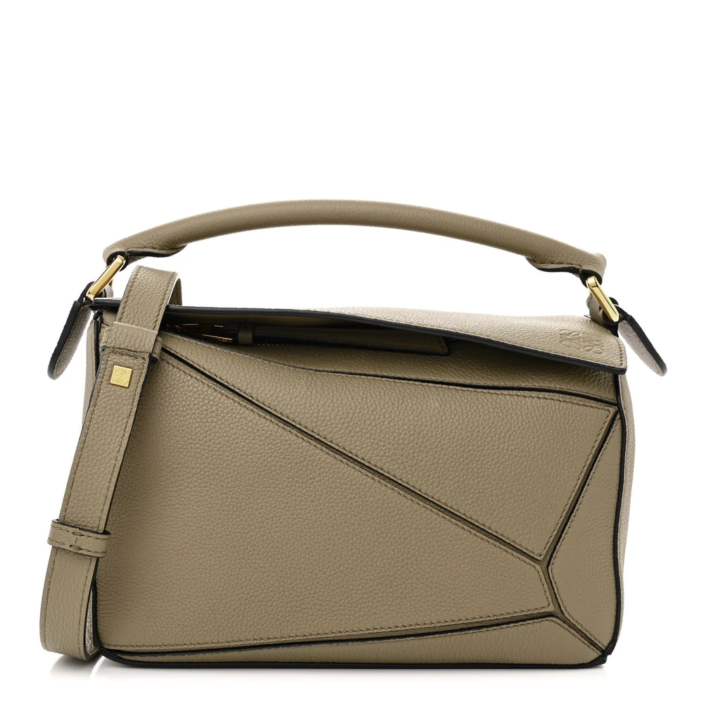Bolsa Loewe Puzzle Pequena em Couro Bezerro Verde Alcachofra.
