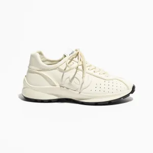 White calf skin Chanel Sneakers