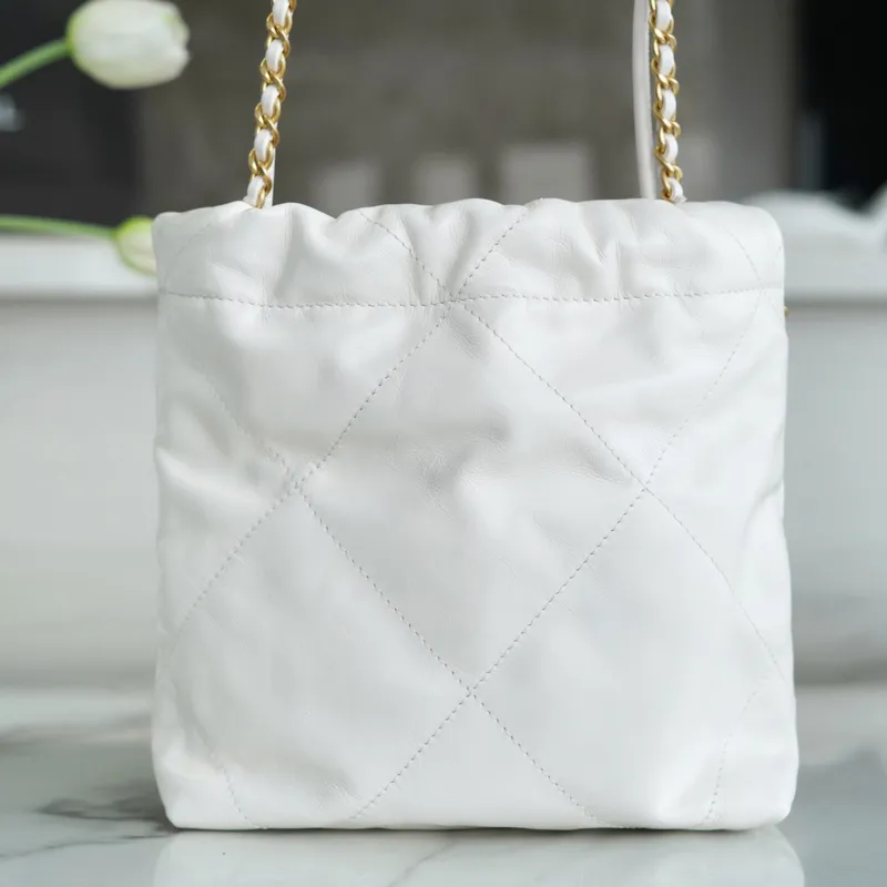 Chanel 22bags White Shoulder Bags