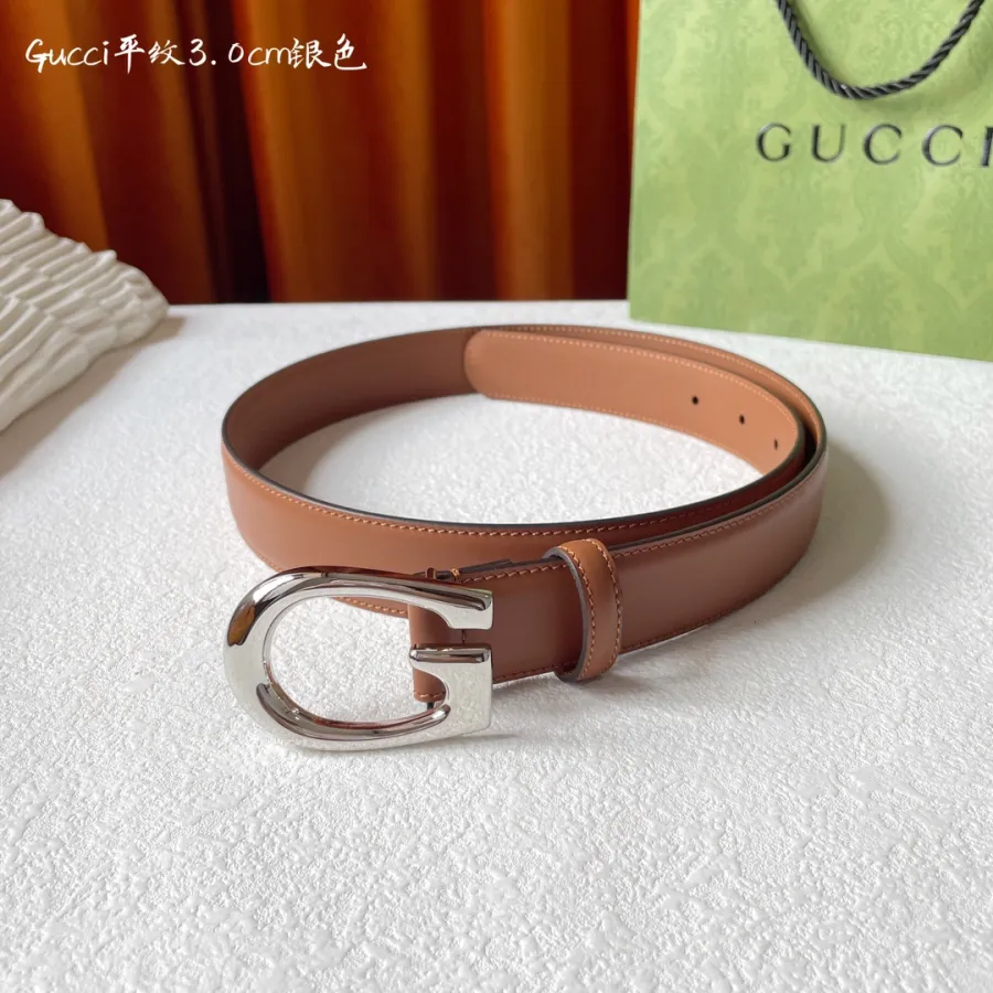 Gucci Women's G Buckle Belt In Brown/Black Smooth Calfskin With Gold/Silver Hardware 30mm