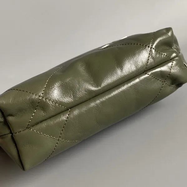 Chanel 22 bags Green / Blue / Red  Shoulder Bags - Image 4