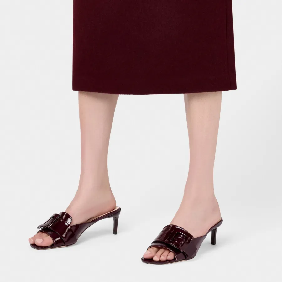 Roger Vivier Viv' Canard Mules Sandals In Burgundy Patent Leather With Lacquered Metal Buckle (Heel Height 5.5cm)