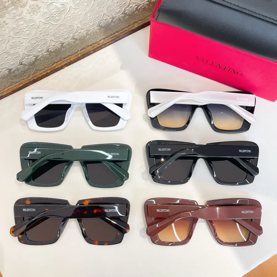 Valentino square frame glasses white/black/leopard/black white/green/red color Size 64口5-145