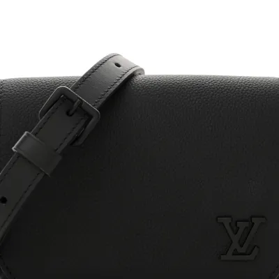 Louis Vuitton Fastline Wearable Wallet PM Black Cowhide Leather