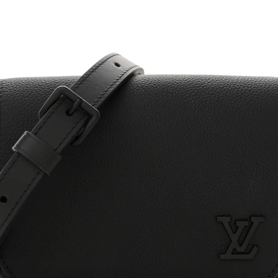 Louis Vuitton Fastline Wearable Wallet PM Black Cowhide Leather