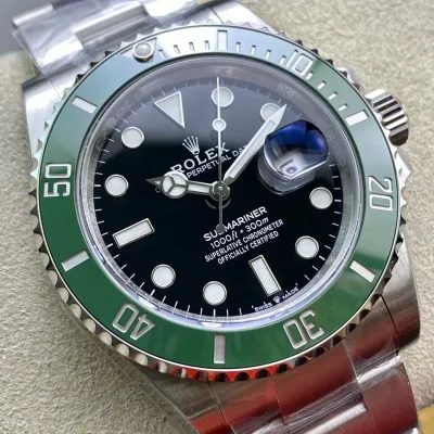 ROLEX-SUBMARINER-REF.M126610LV-0002-41mm