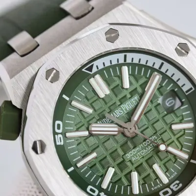 AUDEMARS PIGUET-ROYAL OAK-15710ST.OO.A052CA.01-42MM