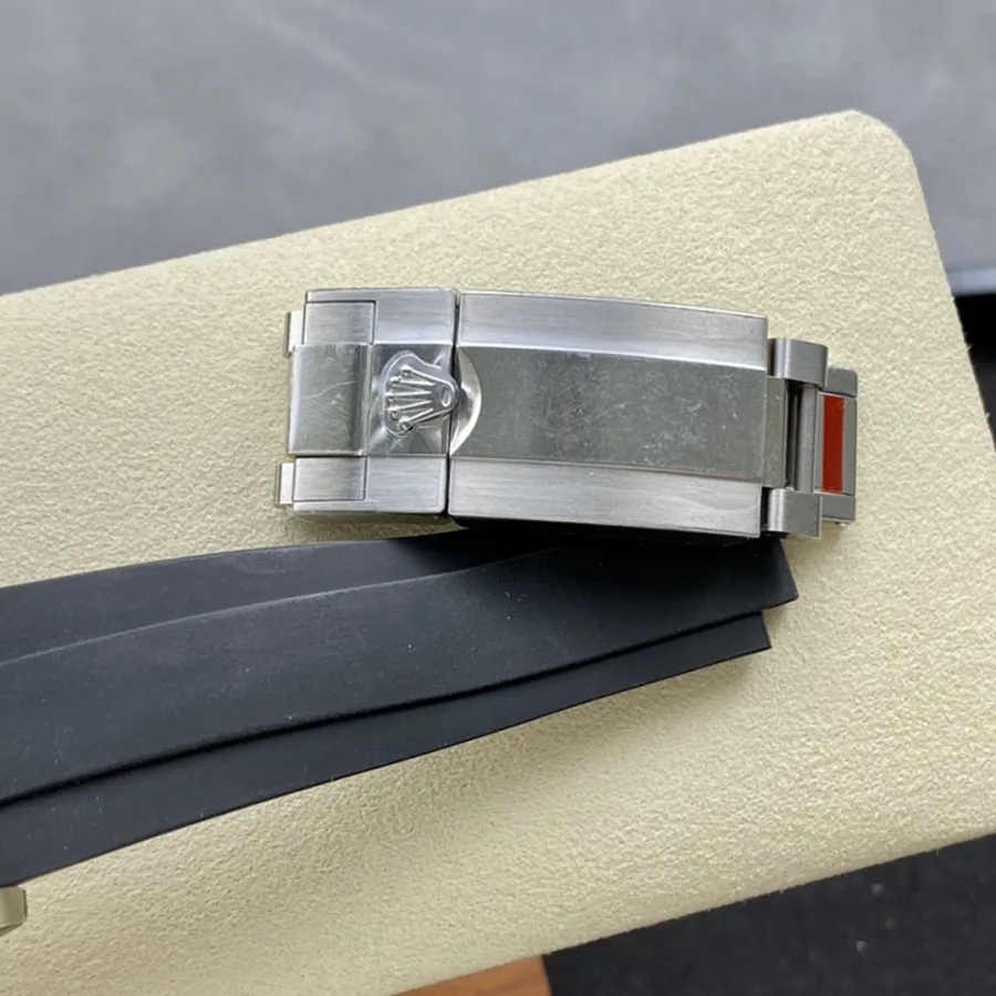 ROLEX-COSMOGRAPH DAYTONA-REF.116519-0104-40MM