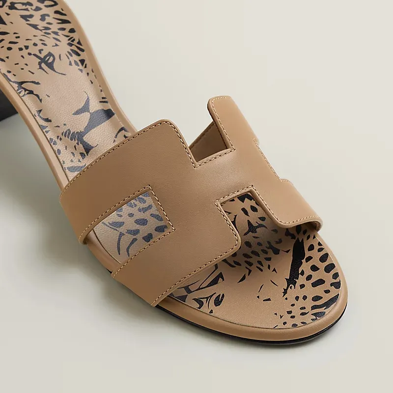 HERMES Oasis Slippers High-heeled slippers Brown High Heels Sandal