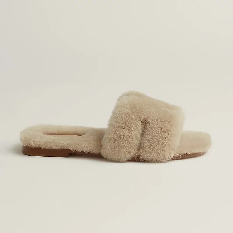HERMES Oran Beige plush Slippers