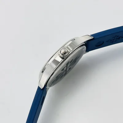 PATEK PHILIPPE-AQUANAUT-ref.5067A-025-35.6mm