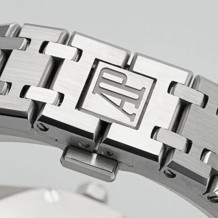 AUDEMARS PIGUET-ROYAL OAK-ref.67651ST.ZZ.1261ST.01-33mm