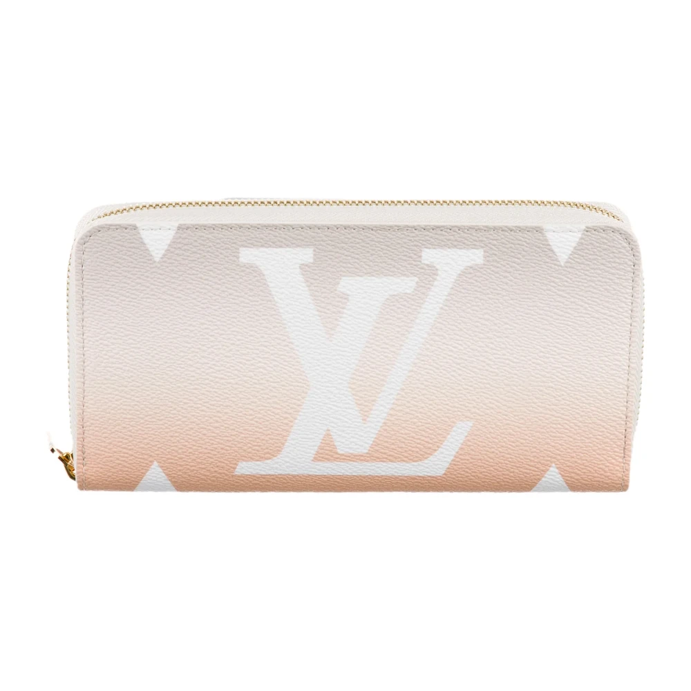Louis Vuitton Medium By The Pool Zippy Wallet Cinza e Laranja Monogram Canvas Hardware Dourado