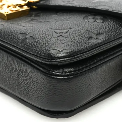 Luxury Lushentic Louis Vuitton Pochette Metis PM Bag