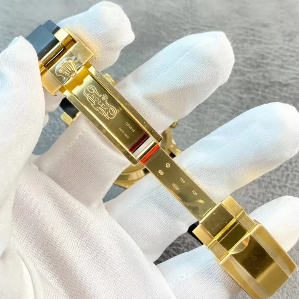 ROLEX-COSMOGRAPH DAYTONA-REF.M116518LN-0048-40MM - Image 8