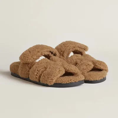 HERMES Chypre Coffee color plush Slippers