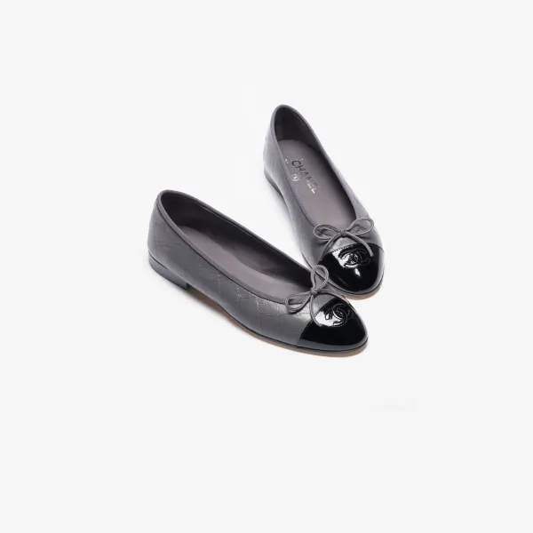 Chanel Flat shoes with printed lambskin and calf patent leather gray and black Ballet  Shoes - Image 3