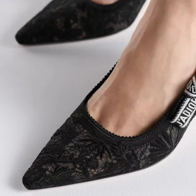 Dior black pointed embroidery heels