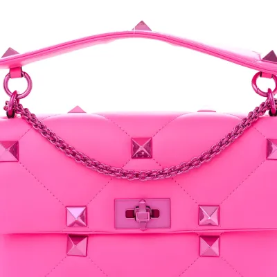 Valentino Garavani Large Roman Stud Shoulder Bag Pink PP Lacquer Monochrome Nappa Leather Incognito Hardware