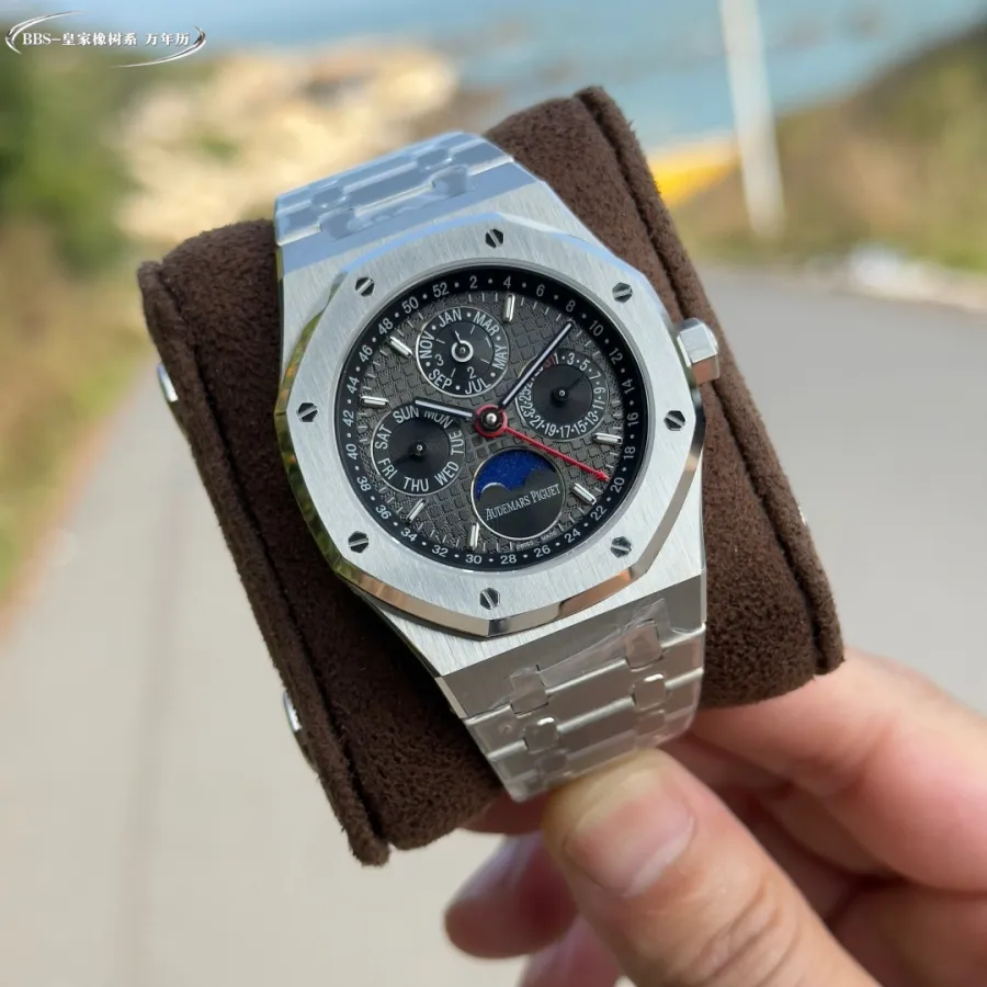 AUDEMARS PIGUET-ROYAL OAK-REF.26609TI.OO.1220TI.01-41MM